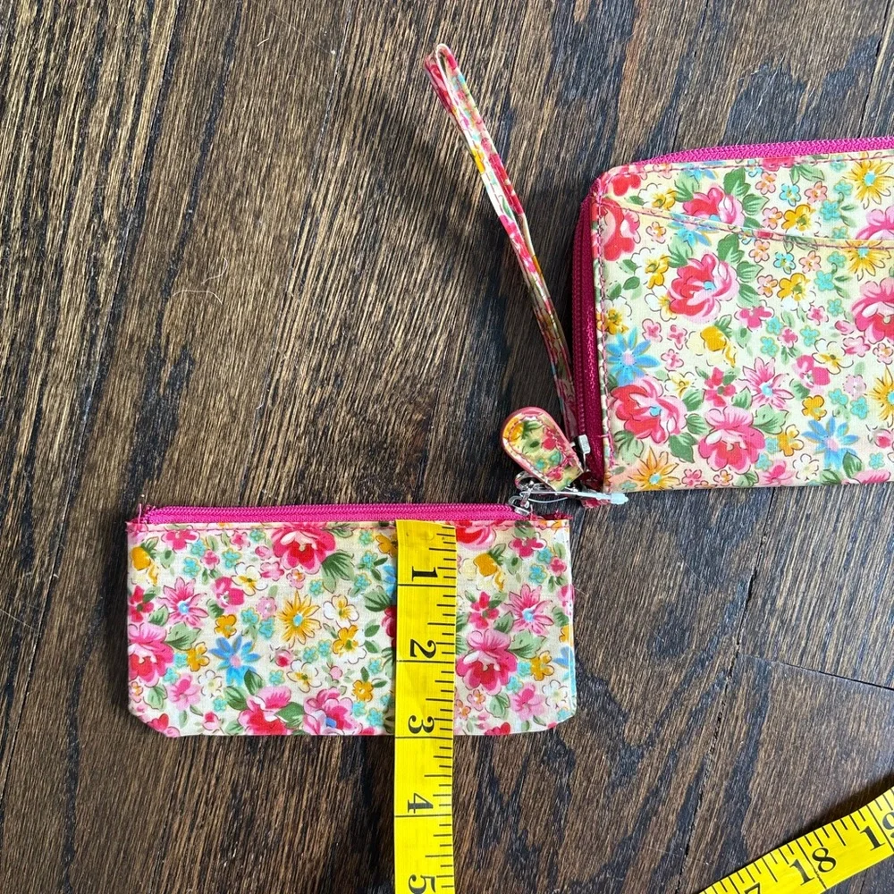 Floral Wristlet and Wallet Set - Picture 11 of 11